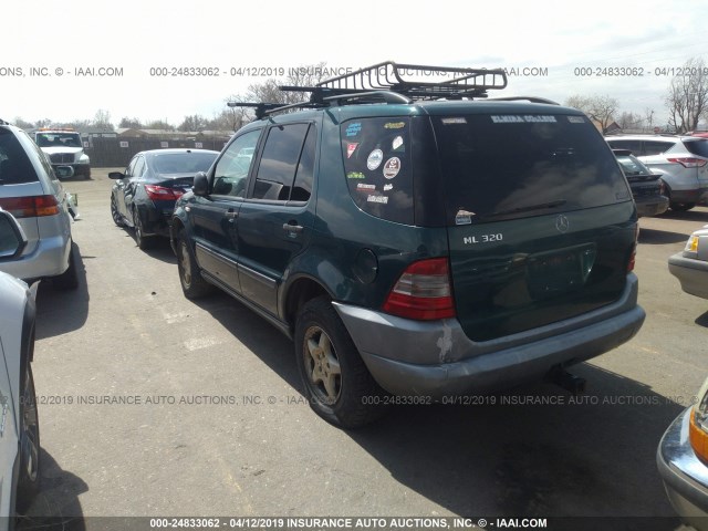 4JGAB54E7WA041581 - 1998 MERCEDES-BENZ ML 320 GREEN photo 3