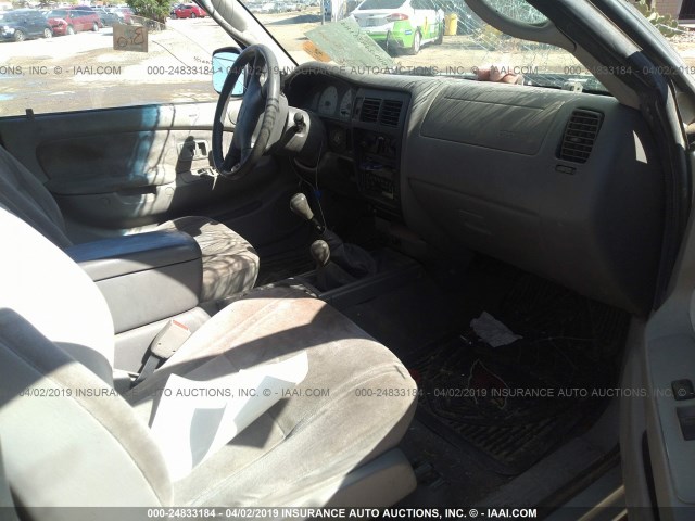 5TEWN72N02Z101586 - 2002 TOYOTA TACOMA XTRACAB SILVER photo 5