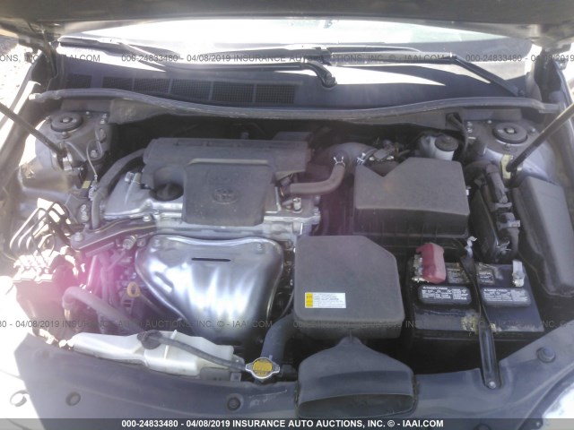 4T1BF1FK8FU104044 - 2015 TOYOTA CAMRY LE/XLE/SE/XSE ნაცრისფერი ფოტო 10