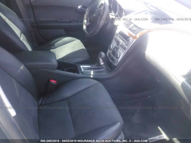 1G1ZJ57B49F155260 - 2009 CHEVROLET MALIBU 2LT BLACK photo 5