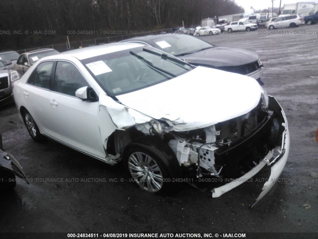 4T4BF1FK3ER374447 - 2014 TOYOTA CAMRY L/SE/LE/XLE 白色 照片 1