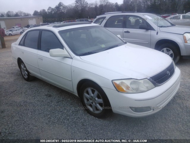 4T1BF28B1YU044792 - 2000 TOYOTA AVALON XL/XLS WHITE photo 1