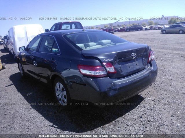 4T1BF3EK7BU161729 - 2011 TOYOTA CAMRY SE/LE/XLE GRAY photo 3