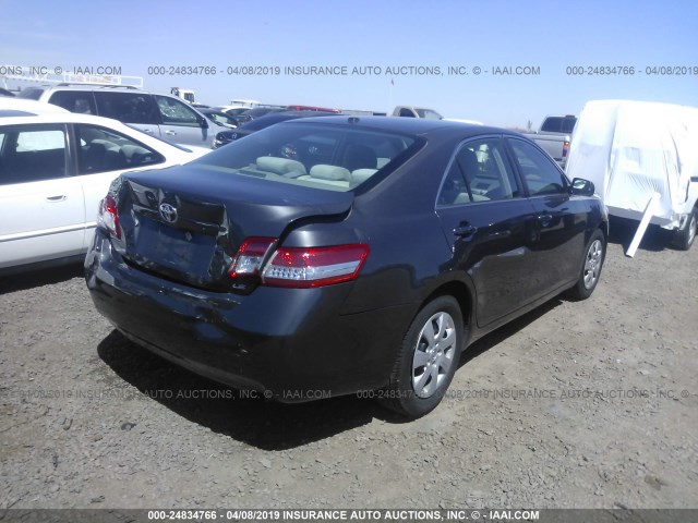 4T1BF3EK7BU161729 - 2011 TOYOTA CAMRY SE/LE/XLE GRAY photo 4