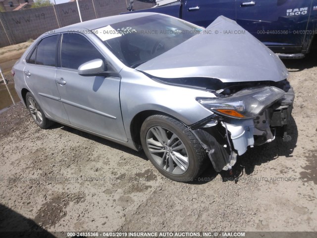 4T1BF1FK7FU901675 - 2015 TOYOTA CAMRY LE/XLE/SE/XSE 银色 照片 1