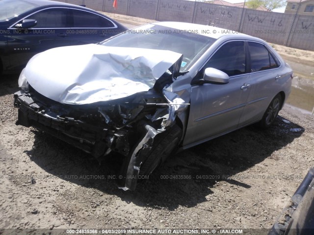 4T1BF1FK7FU901675 - 2015 TOYOTA CAMRY LE/XLE/SE/XSE 银色 照片 2