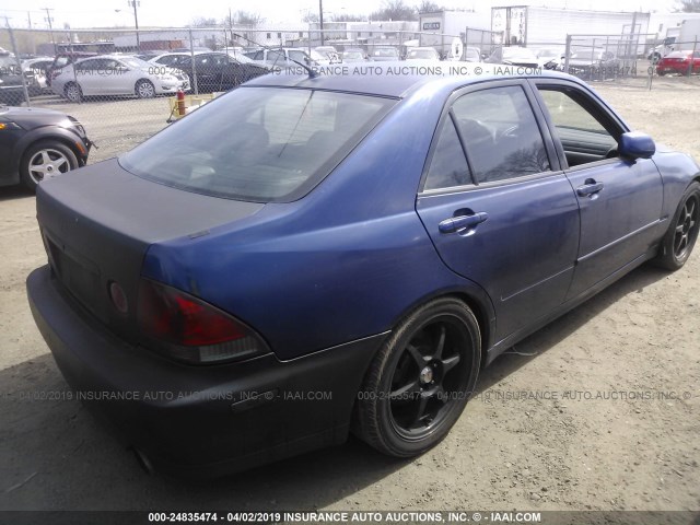 JTHBD182710033344 - 2001 LEXUS IS 300 BLUE photo 4