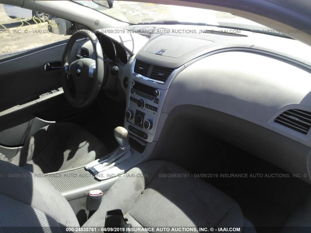 1G1ZG57B494215533 - 2009 CHEVROLET MALIBU LS SILVER photo 5