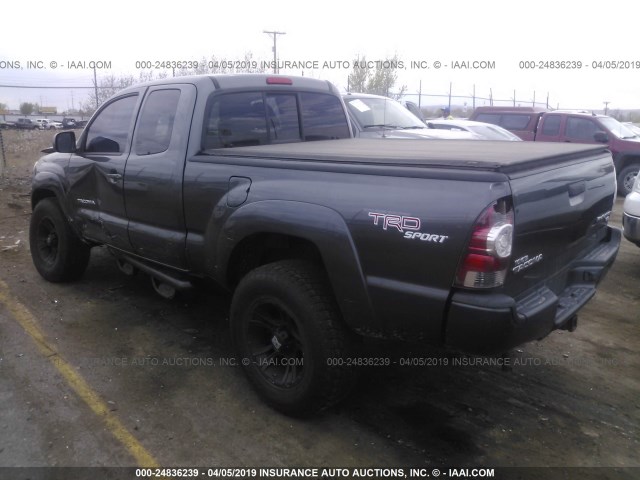 5TFTU4GN8BX003426 - 2011 TOYOTA TACOMA PRERUNNER ACCESS CAB GRAY photo 3