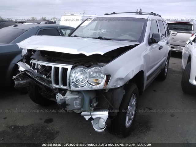 1J8GR48K75C640366 - 2005 JEEP GRAND CHEROKEE LAREDO/COLUMBIA/FREEDOM 银色 照片 2