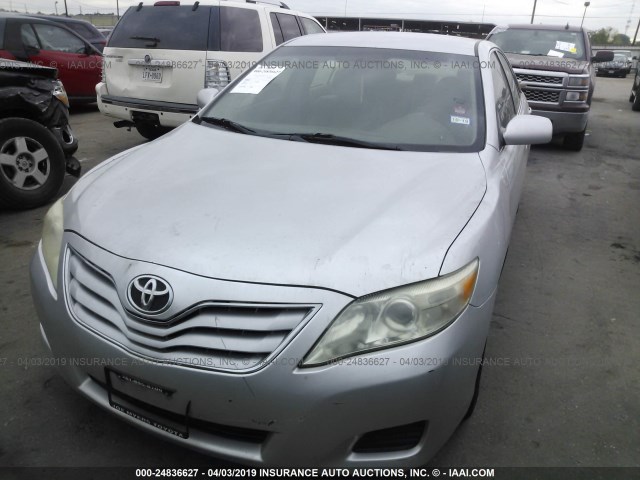 4T1BF3EK9BU661536 - 2011 TOYOTA CAMRY SE/LE/XLE 银色 照片 2