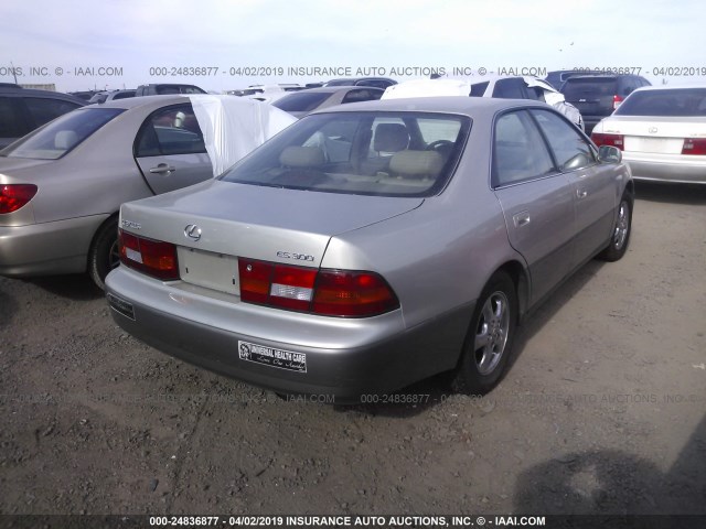 JT8BF28G7W5018381 - 1998 LEXUS ES 300 GOLD photo 4