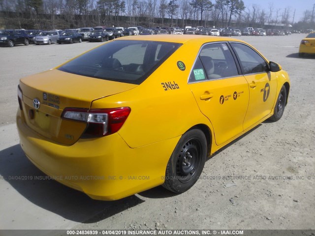 4T1BD1FK6DU090292 - 2013 TOYOTA CAMRY HYBRID/LE/XLE YELLOW photo 4