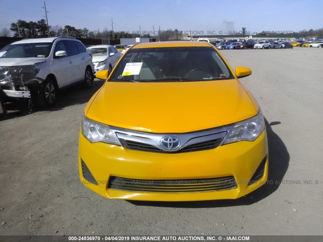 4T1BD1FK6EU126709 - 2014 TOYOTA CAMRY HYBRID/LE/XLE YELLOW photo 6