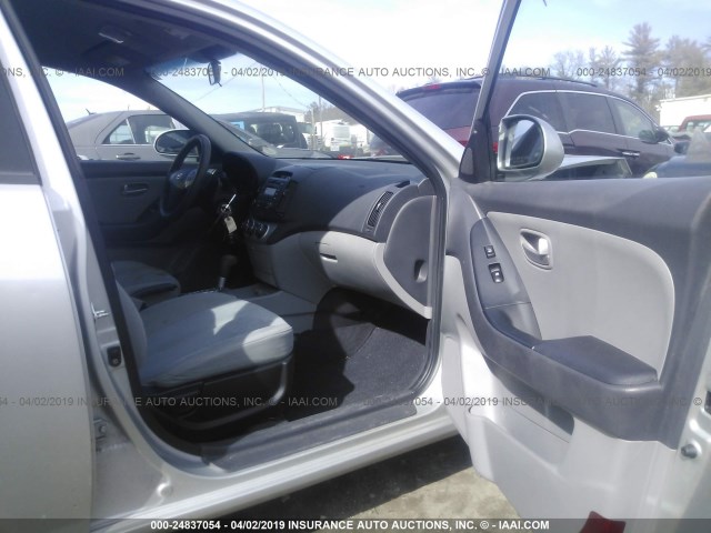 KMHDU46D59U717633 - 2009 HYUNDAI ELANTRA GLS/SE SILVER photo 5