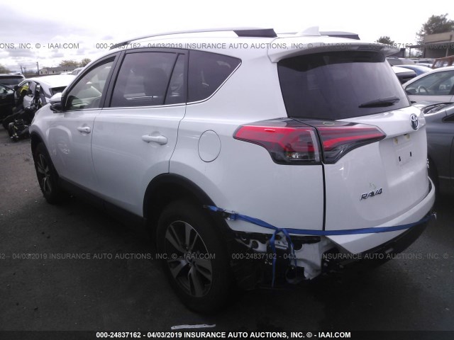 JTMRFREV3JJ180715 - 2018 TOYOTA RAV4 ADVENTURE/XLE WHITE photo 3