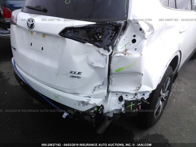 JTMRFREV3JJ180715 - 2018 TOYOTA RAV4 ADVENTURE/XLE WHITE photo 6