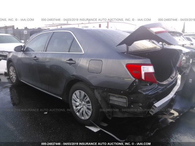 4T4BF1FK8CR194393 - 2012 TOYOTA CAMRY SE/LE/XLE GRAY photo 3