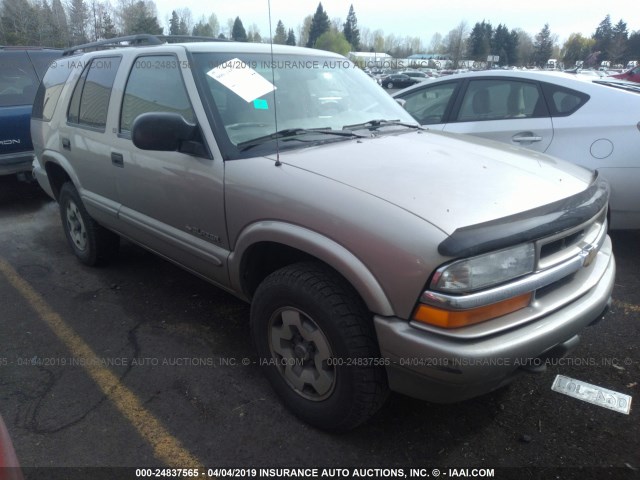 1GNDT13W82K191552 - 2002 CHEVROLET BLAZER TAN photo 1