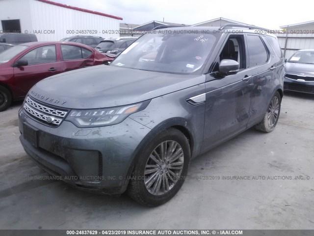 SALRRBBV5HA014881 - 2017 LAND ROVER DISCOVERY HSE GRAY photo 2