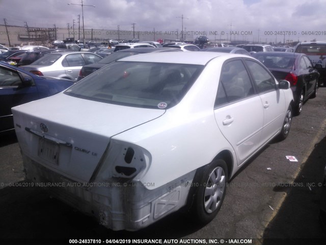 4T1BE32K72U030226 - 2002 TOYOTA CAMRY LE/XLE/SE WHITE photo 4