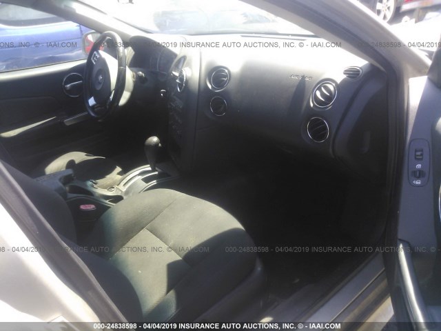 2G2WP552571100529 - 2007 PONTIAC GRAND PRIX SILVER photo 5
