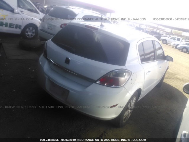 W08AT671985054708 - 2008 SATURN ASTRA XR WHITE photo 4