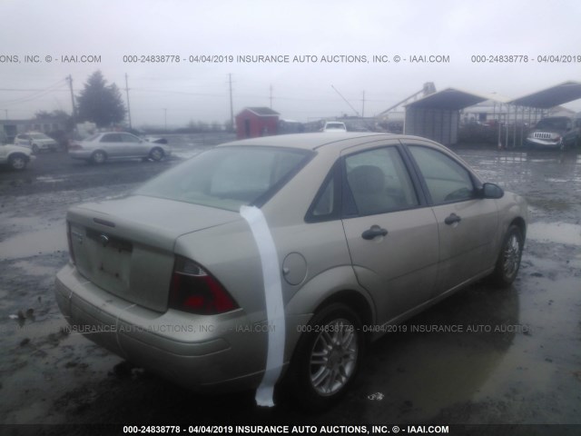 1FAFP34N57W247170 - 2007 FORD FOCUS ZX4/S/SE/SES GOLD photo 4