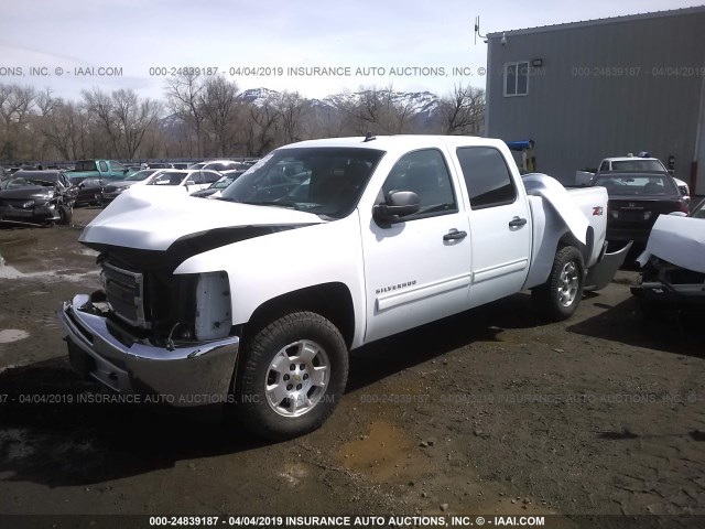 3GCPKSE73DG294280 - 2013 CHEVROLET SILVERADO K1500 LT WHITE photo 2