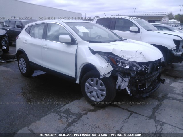 JN1BJ1CR2JW256860 - 2018 NISSAN ROGUE SPORT S/SV/SL WHITE photo 1