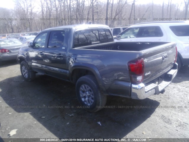 5TFCZ5ANXKX171357 - 2019 TOYOTA TACOMA DOUBLE CAB/SR/SR5/TRD SPO GRAY photo 3