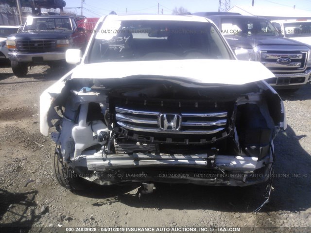 5FNYF4H95DB027651 - 2013 HONDA PILOT TOURING WHITE photo 6