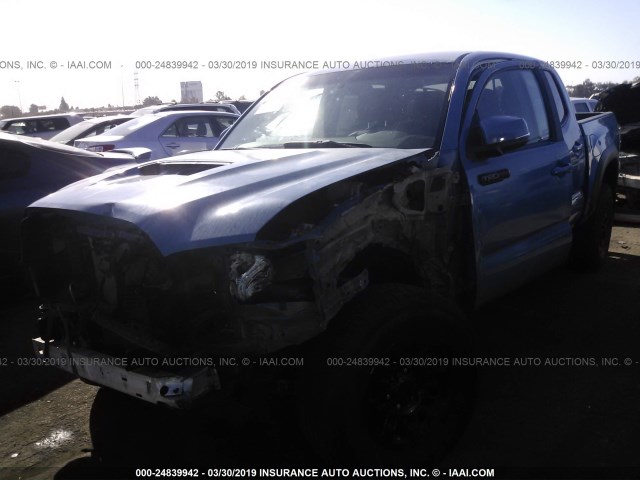 5TFCZ5AN0JX122683 - 2018 TOYOTA TACOMA DBL CAB/SR/TRDSPT/OR/PRO BLUE photo 2