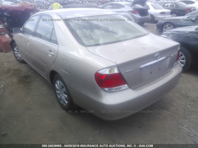 4T1BE32K85U029414 - 2005 TOYOTA CAMRY LE/XLE/SE SILVER photo 3