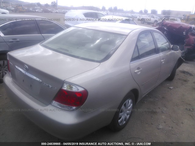 4T1BE32K85U029414 - 2005 TOYOTA CAMRY LE/XLE/SE SILVER photo 4