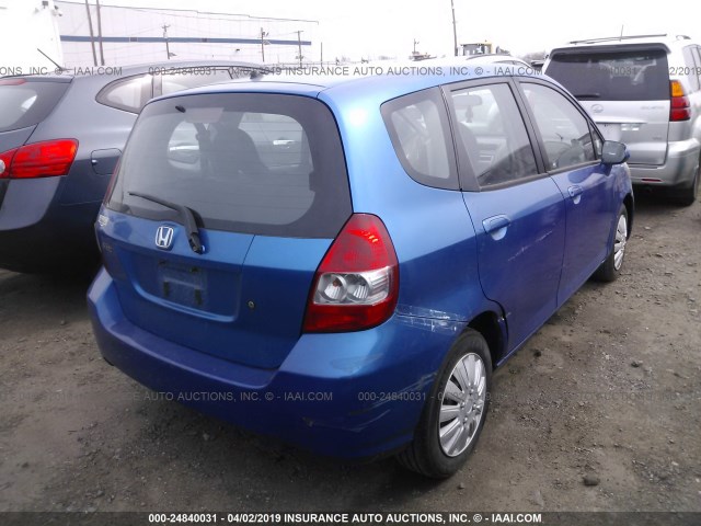 JHMGD38498S042242 - 2008 HONDA FIT BLUE photo 4