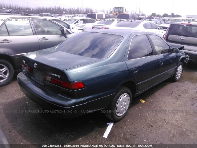 JT2BG22K0W0225437 - 1998 TOYOTA CAMRY CE/LE/XLE GREEN photo 4