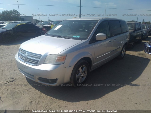 1D8HN54P28B138326 - 2008 DODGE GRAND CARAVAN SXT SILVER photo 2