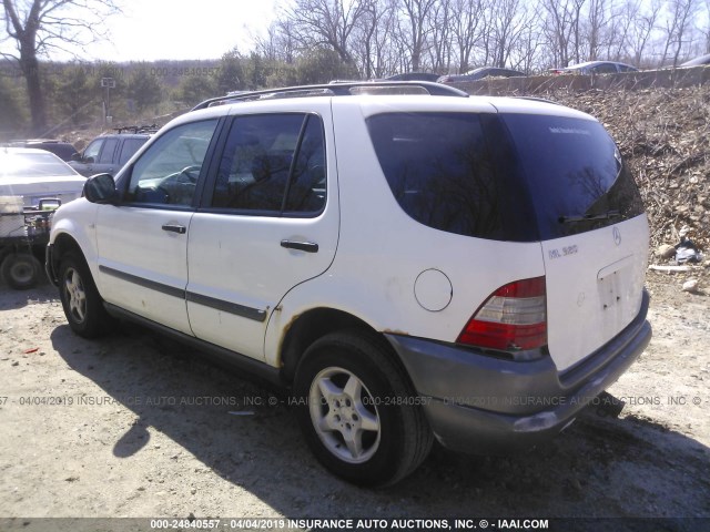 4JGAB54EXXA113987 - 1999 MERCEDES-BENZ ML 320 WHITE photo 3