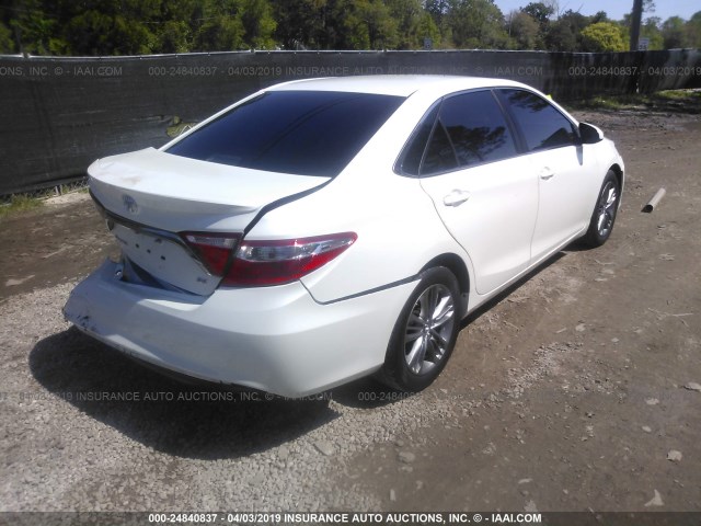 4T1BF1FK5FU066692 - 2015 TOYOTA CAMRY LE/XLE/SE/XSE WHITE photo 2