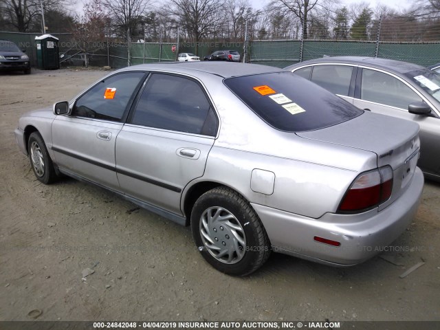 1HGCE6643TA014454 - 1996 HONDA ACCORD LX/EX TAN photo 3