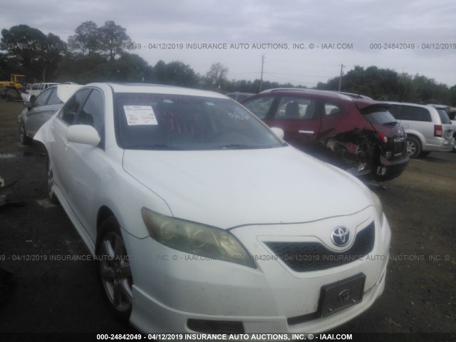 4T1BE46K97U661650 - 2007 TOYOTA CAMRY NEW GENERAT CE/LE/XLE/SE WHITE photo 1