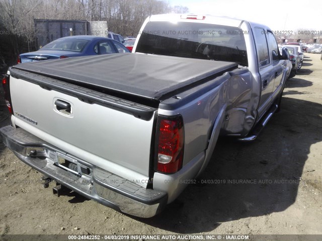 2GCEK13ZX71135811 - 2007 CHEVROLET SILVERADO K1500 CLASSIC CREW CAB SILVER photo 4