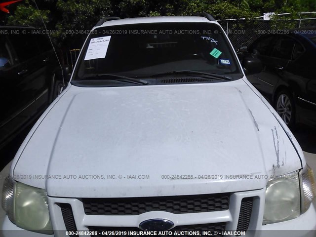 1FMZU67E22UC88384 - 2002 FORD EXPLORER SPORT TR  WHITE photo 10