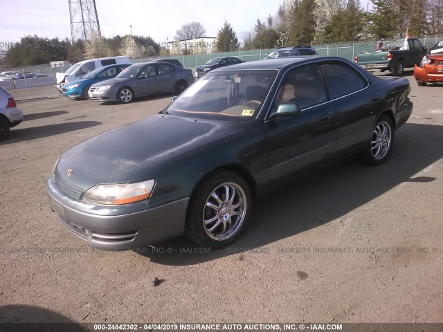 JT8BF12G8T0154708 - 1996 LEXUS ES 300 GREEN photo 2