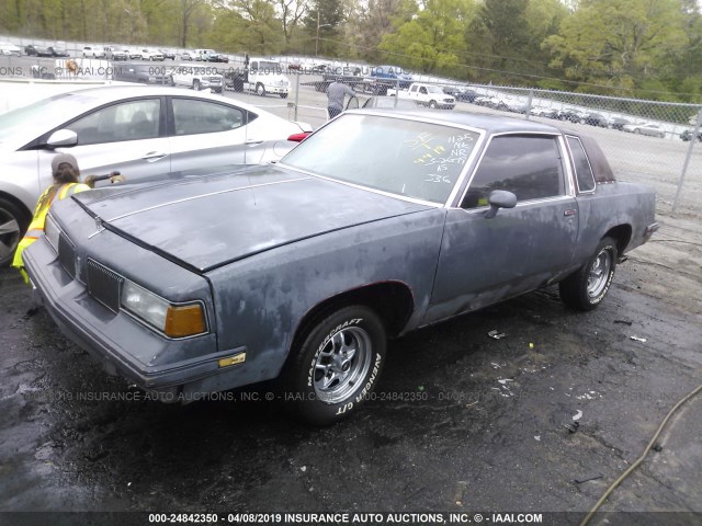 1G3GM11Y6JP306240 - 1988 OLDSMOBILE CUTLASS SUPREME CLASSIC BROUGHAM GRAY photo 2