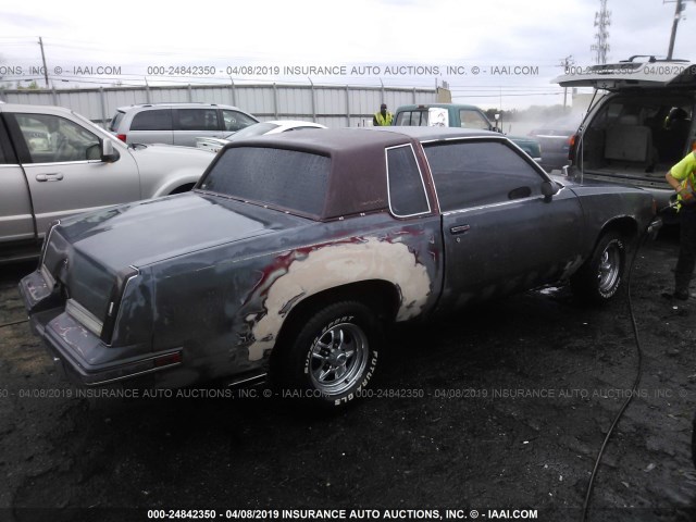 1G3GM11Y6JP306240 - 1988 OLDSMOBILE CUTLASS SUPREME CLASSIC BROUGHAM GRAY photo 4