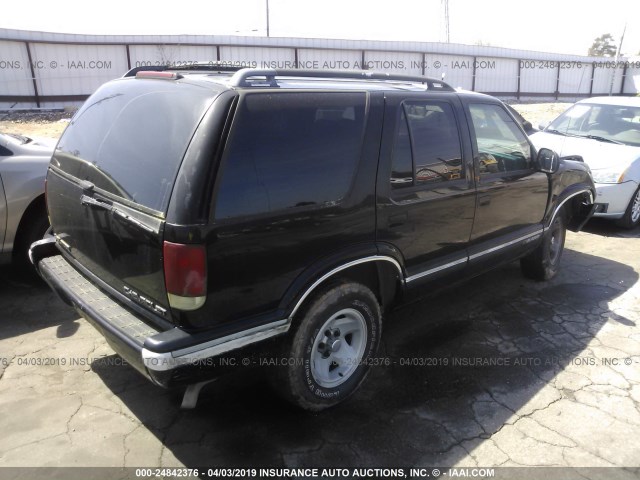 1GNCS13W5T2145824 - 1996 CHEVROLET BLAZER BLACK photo 4