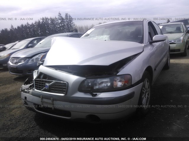 YV1RS61T642330825 - 2004 VOLVO S60 SILVER photo 2