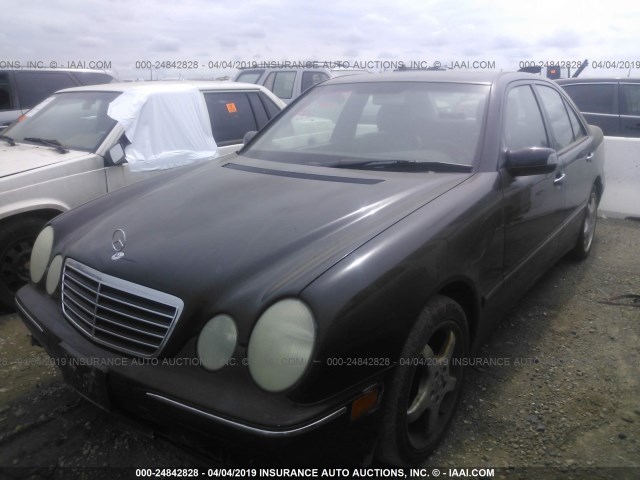 WDBJF65J5YB127350 - 2000 MERCEDES-BENZ E 320 BLACK photo 2